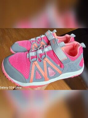 Sz 2 Little Girl's MERRELL HYDRO GLOVE Grey/Coral